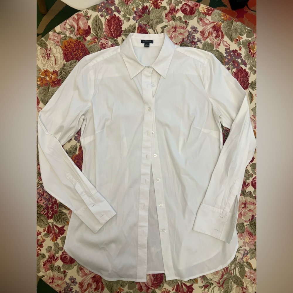 Ann Taylor White Long-Sleeve Button Shirt medium